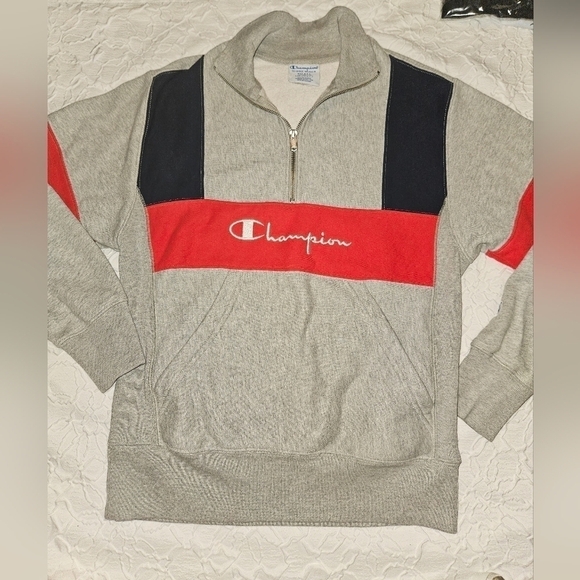 Vintage Champion sweater size small - Picture 2 of 4